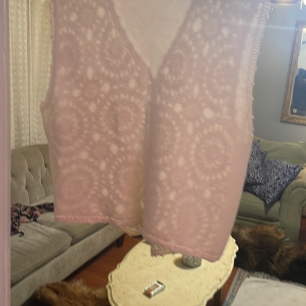 Crocheted vest - Picture 3 of 4
